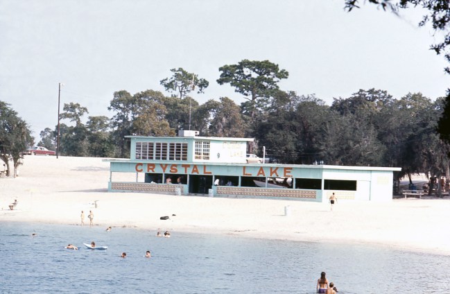 source: https://www.flickr.com/photos/cliffdix/